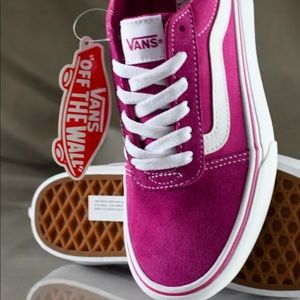 Purple size 8.5 NWOT Vans